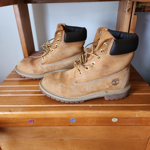 Timberlands - Picture 2 of 6
